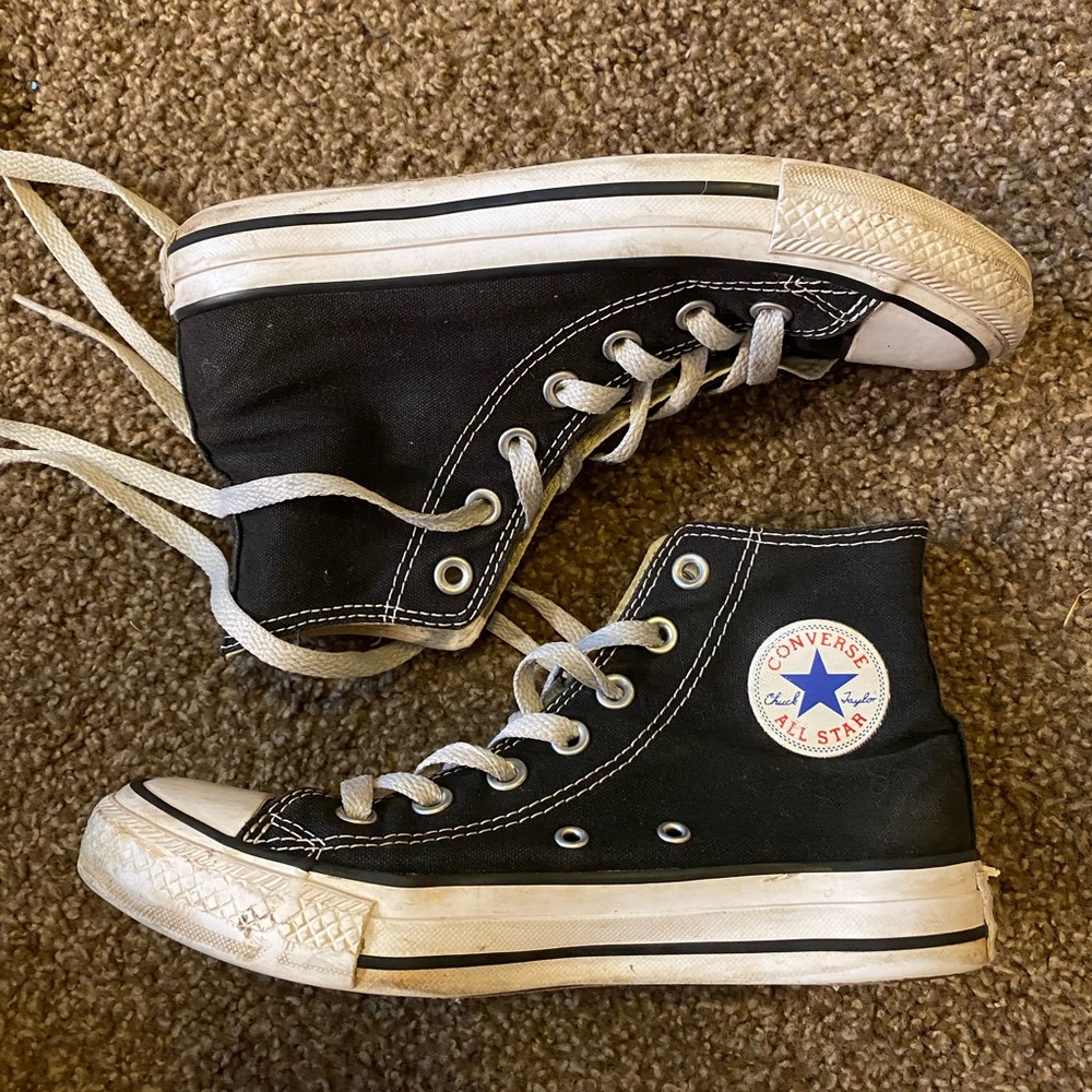 Black high top converse